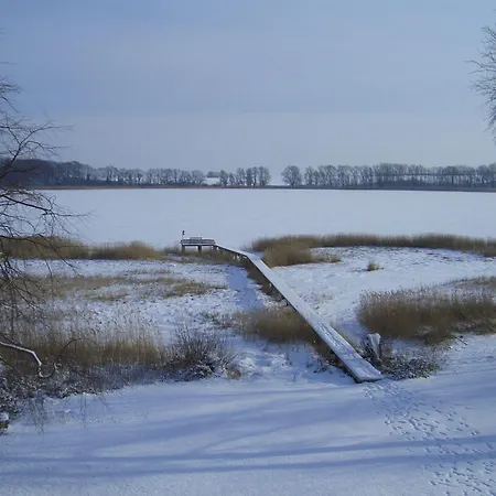 Gutshaus-grubnow-ferienwohnung-3 Apartament *