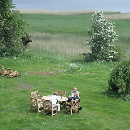 Gutshaus-grubnow-ferienwohnung-3 Apartament *