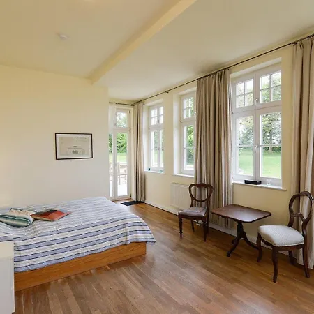 Gutshaus-grubnow-ferienwohnung-3 Apartament