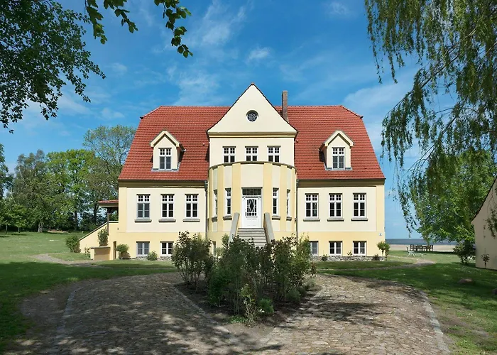 Gutshaus-grubnow-ferienwohnung-3 *